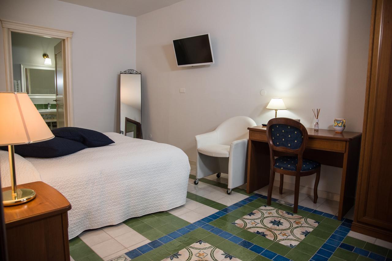 Bed and Breakfast Via Roma 205 Ріонеро-ін-Вультуре Екстер'єр фото